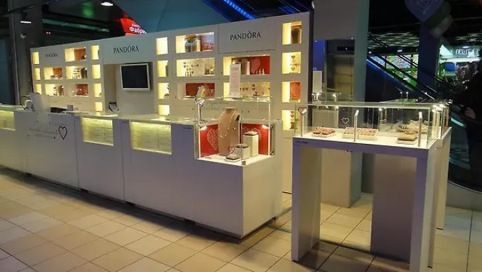 Ювелирный салон Pandora